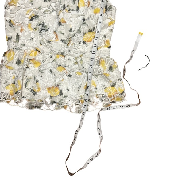 White House Black Market white lemon Lace top sz 6 blouse peplum Mediterranean - Picture 5 of 8